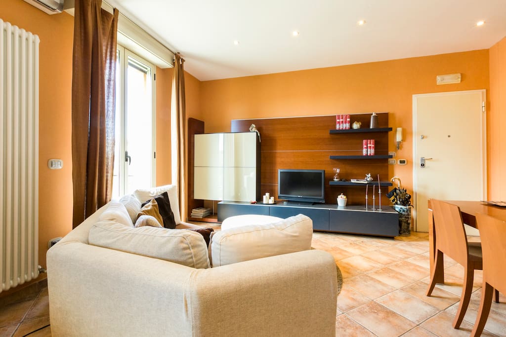 Livingroom.
Sala.