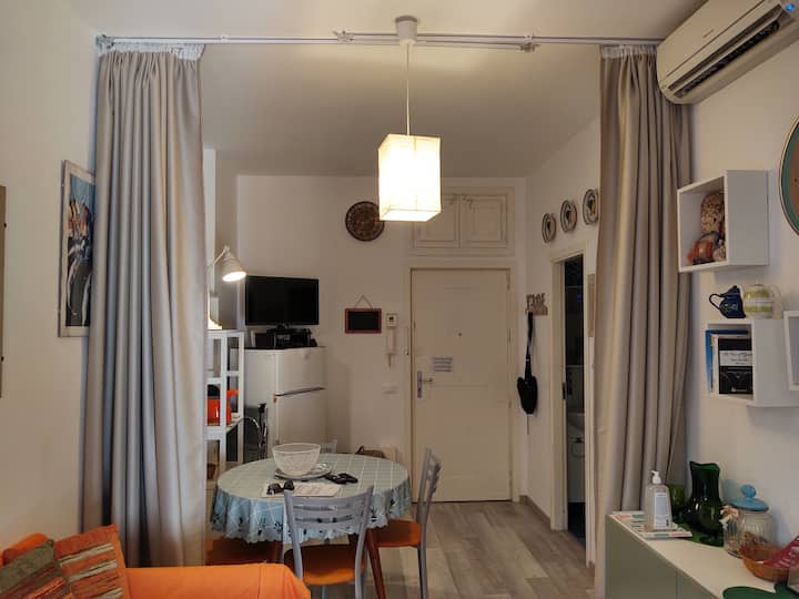 Možnosť oddelenia spacieho priestoru s úplne nepriehľadným závesom, ktorý zaručuje súkromie . 