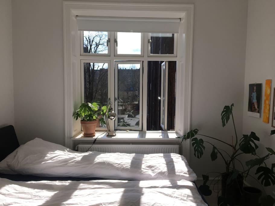 Soveværelse/ Bedroom