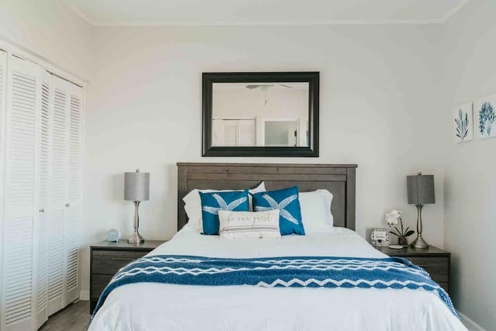 Hauptschlafzimmer mit Queensize-B