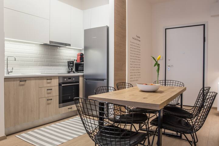 Modern 3 Bedrooms Apartment with Gym & Wi-Fi gallery image 3