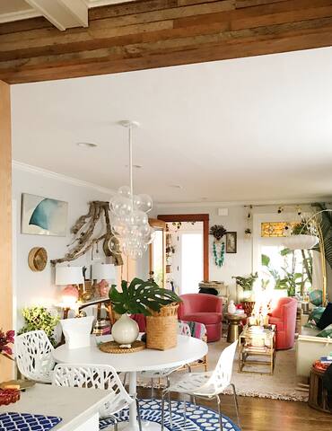 The Ballard Jungalow