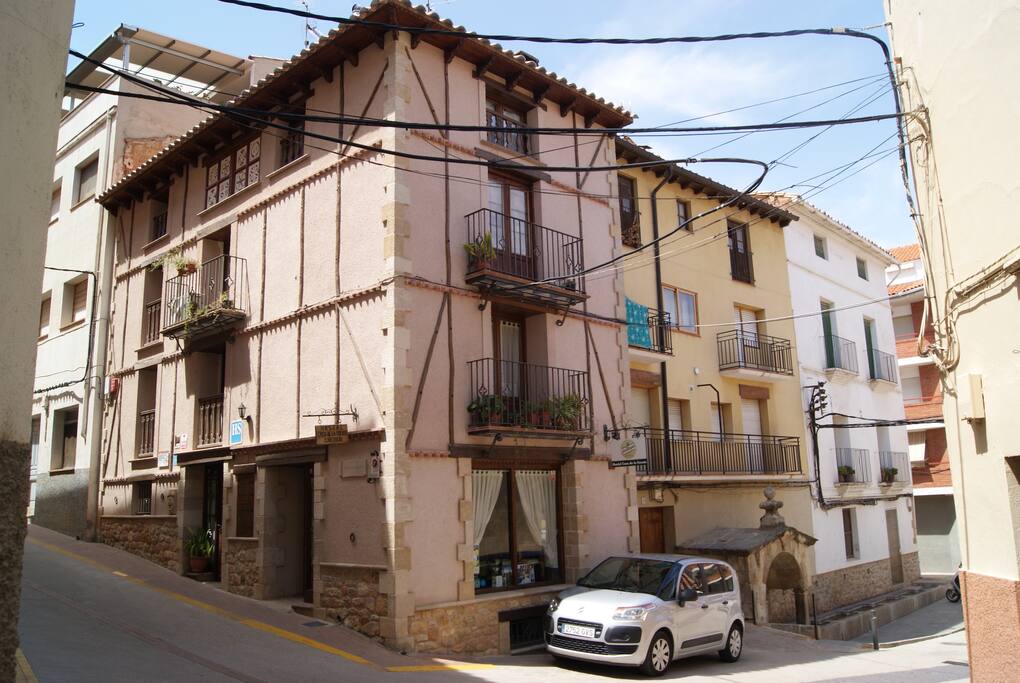 Fachada Hostal