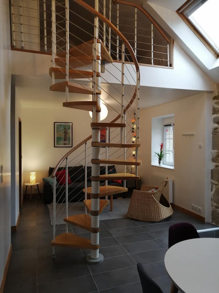 Gîte De Caractère Dans Une Longère En Pierre - Lannilis