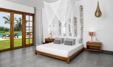 The Boat House Dikwella Hiriketiya/Chefs and staff