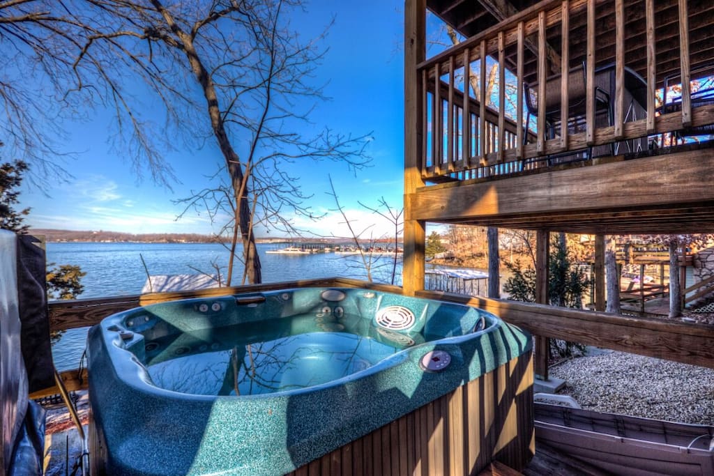 Bittersweet Palms Paradise Lake of the Ozarks Houses for Rent in Lake Ozark, Missouri, United