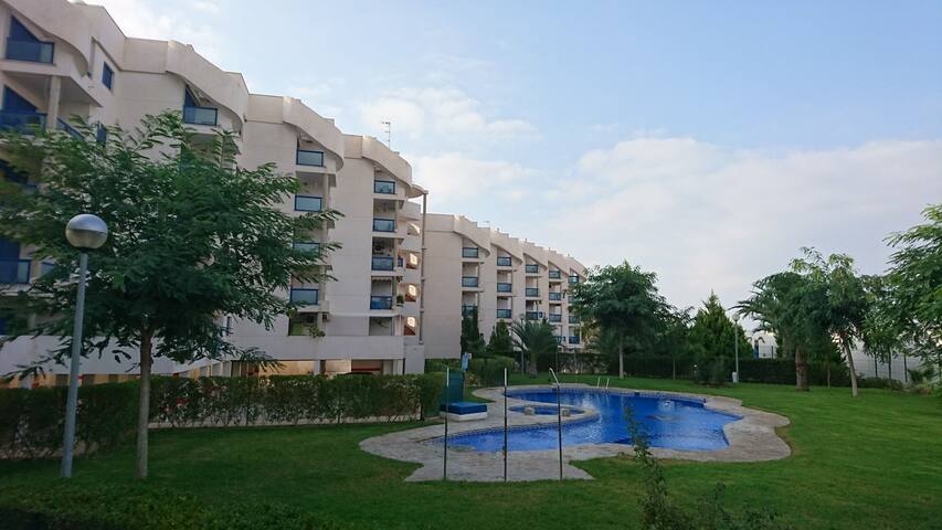 1 Share Room in 2 bedroom flat Great PANORAMA View