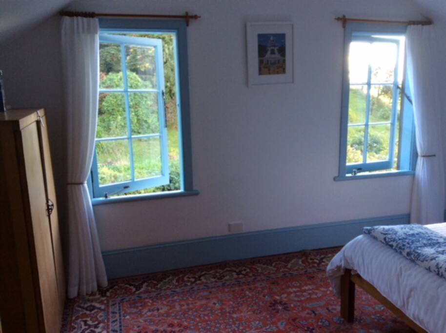 Double bedroom garden View