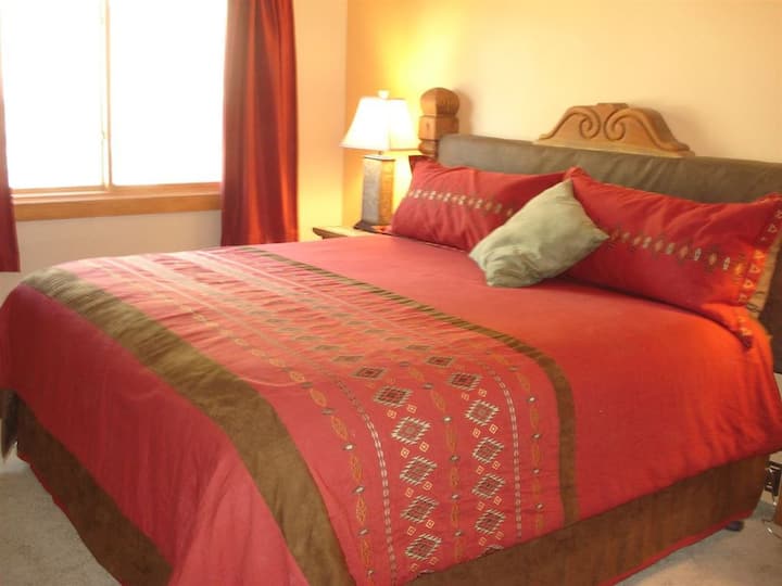 غرفة نوم الضيوف