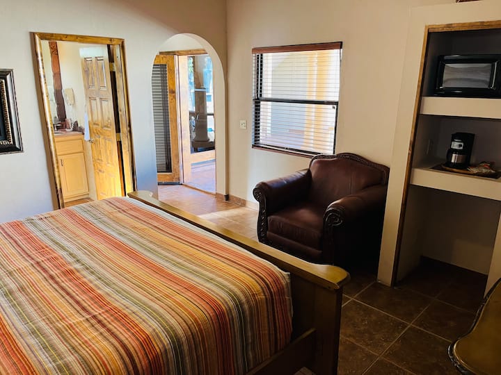 غرفة النوم 6
كرسي سرير كينج
