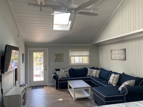 Popular Airbnb listing: 5BR Charming Beach House in Ocean Beach in Fire Island