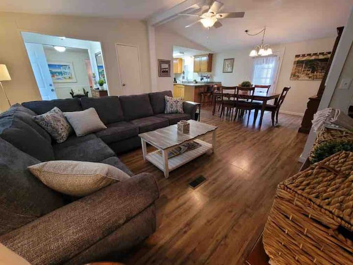 Wanchese Vacation Rentals & Homes North Carolina, United States Airbnb