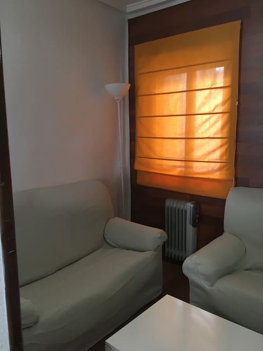 salón comedor muy luminoso