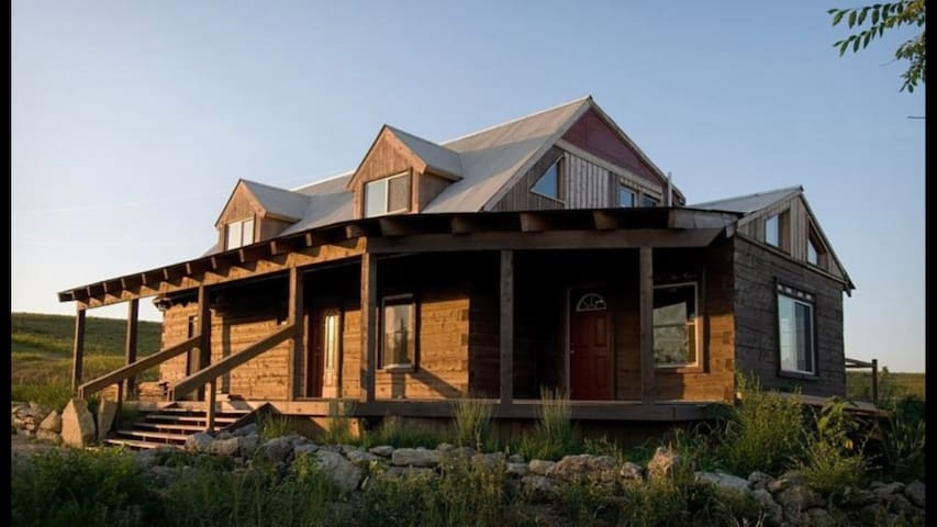 Airbnb Lake Wabaunsee Vacation Rentals Places To Stay