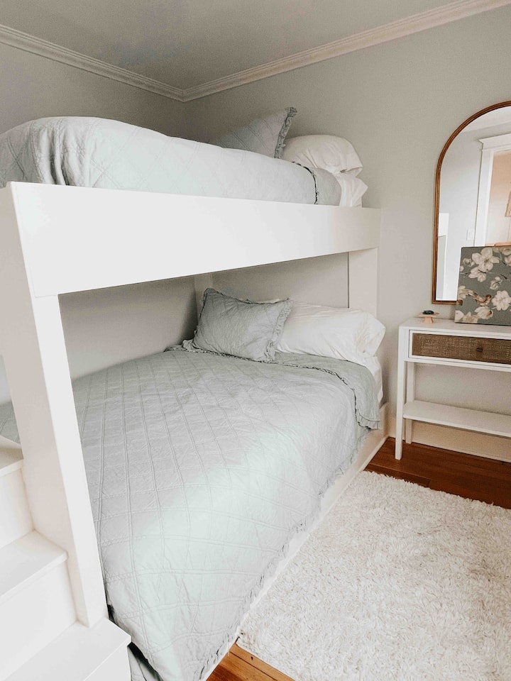 Second bedroom with a queen and double bunk bed. 