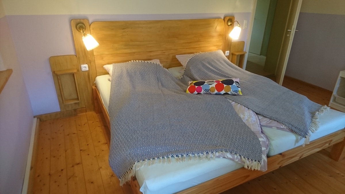 Doppelzimmer mit Sitzgelegenheit