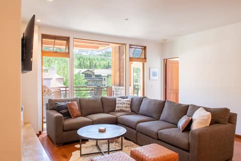 Top Airbnb: Luxury Condo, ski in/ski out, in the core in Mountain Village
