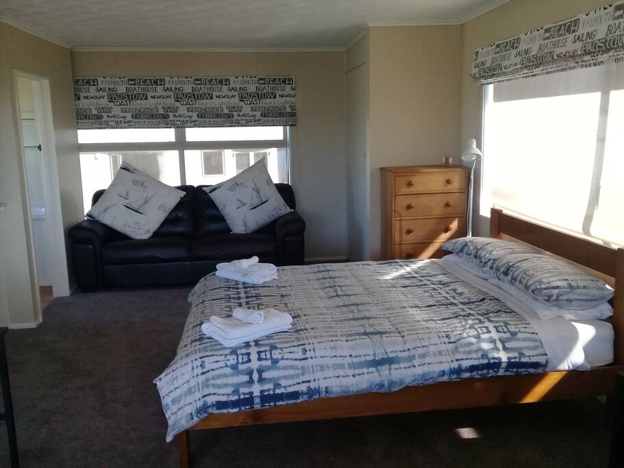 Comfortable queen size beds