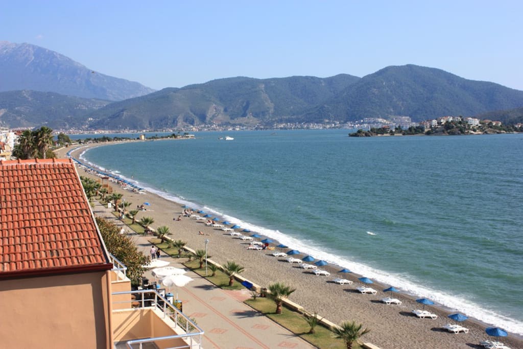 We're 200 steps from Calıs long shingle beach.