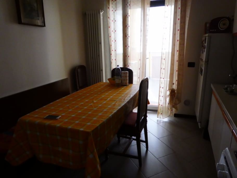 Dinning area with exit on a terrace