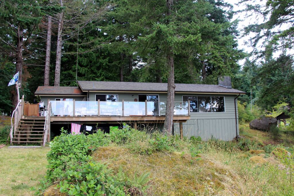 Front of the house looking out over the Bay