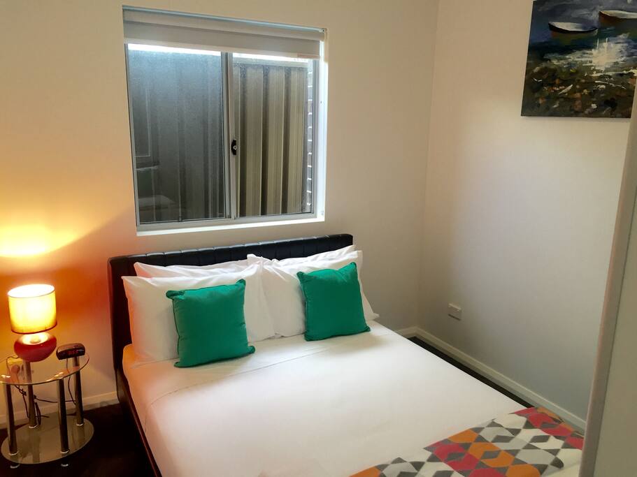 Master Bedroom with Queen Bed