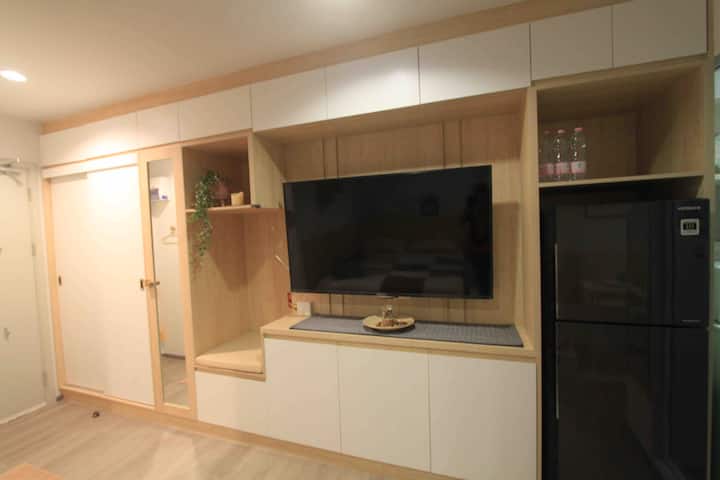 Cozy 1-bedroom Condo Near Mrt Station. - Bangkok