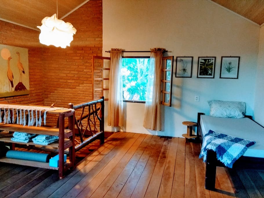 Loft compartilhado: outra cama solteiro