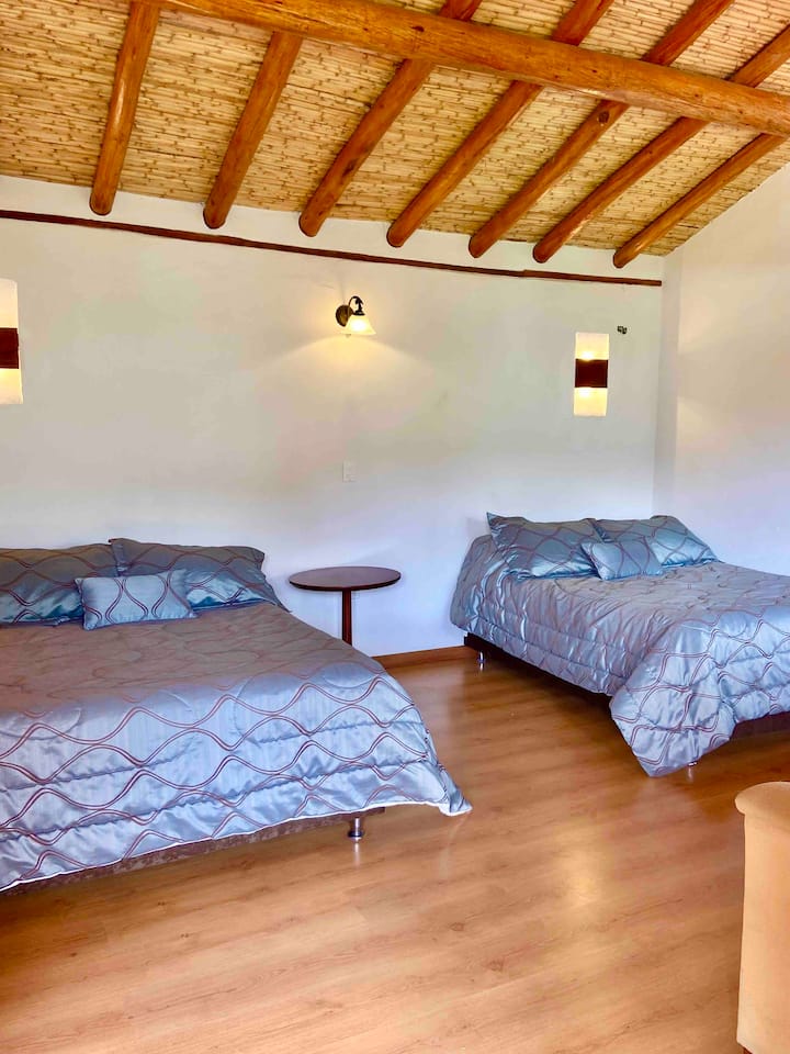 Habitación casa huéspedes segundo piso