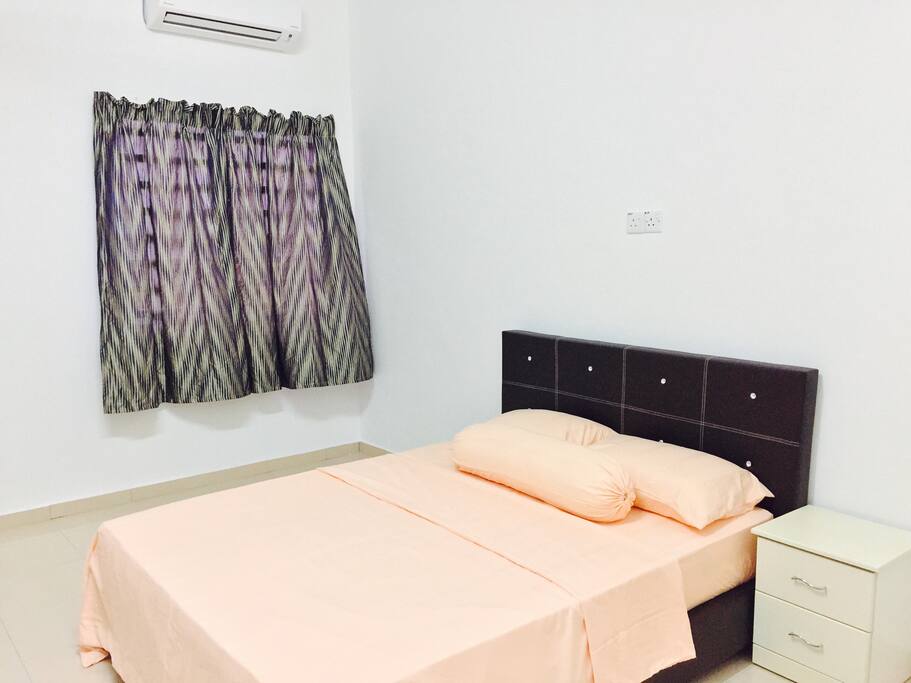 Master Bedroom - One queen size bed & air-cond