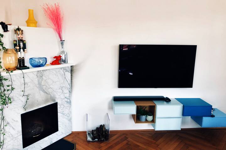 Grand residence with terrace near Opera gallery image 4