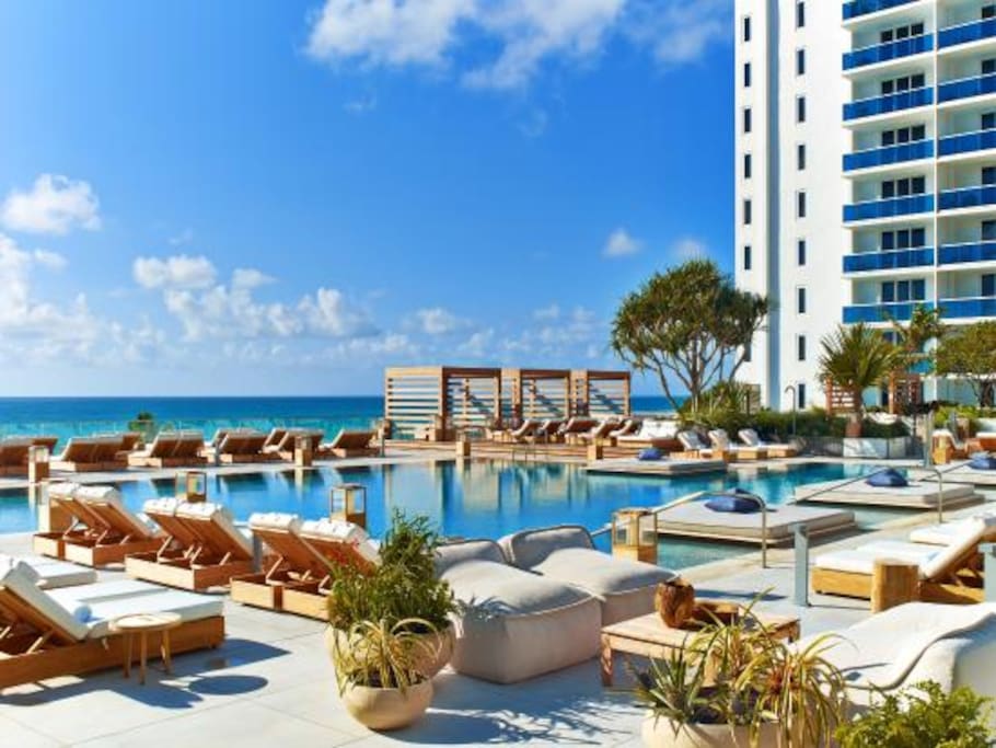 Luxury Beachfront Condo on South Beach Condominiums for Rent in Miami