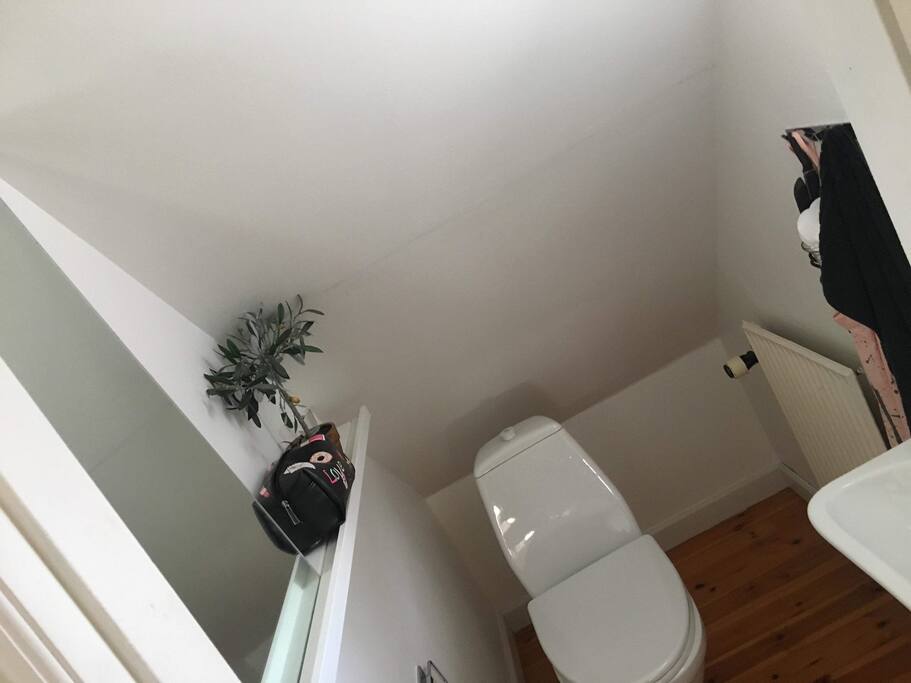Privat toilet på 1. Sal