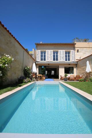 Private hotel Bordeaux center 5* gallery image 2