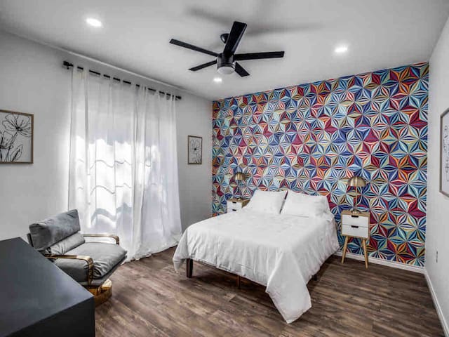 Driem House-Designer /huge yard /North Dallas