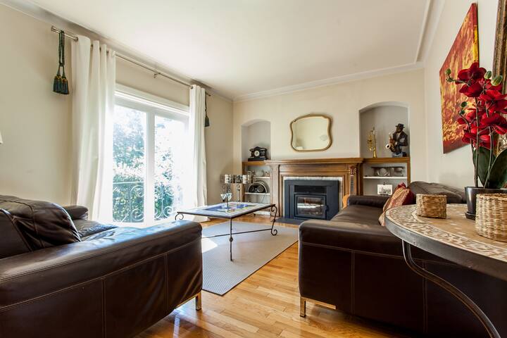 Location Delight,Cozy Comfy Modern & Central House gallery image 2