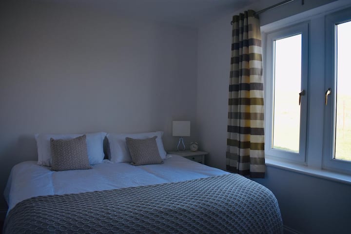 חדר שינה קדמי