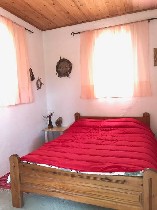 Room 1 double bed