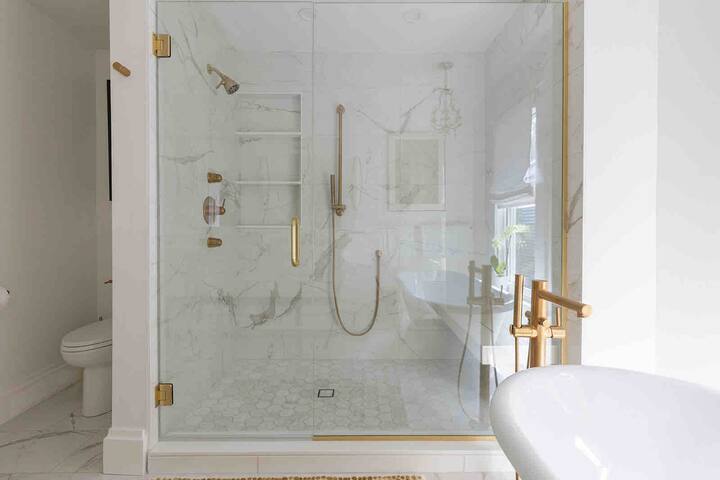 Luxury close to Children’s Hospital gallery image 5