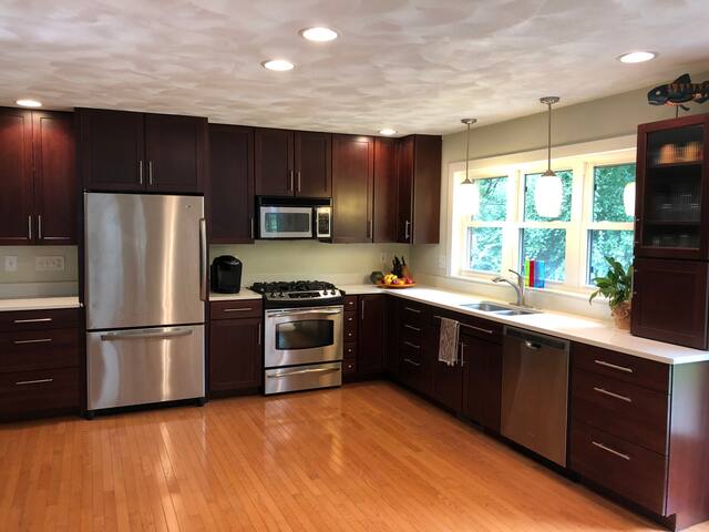 Entire Home/St. Louis Metro-East
