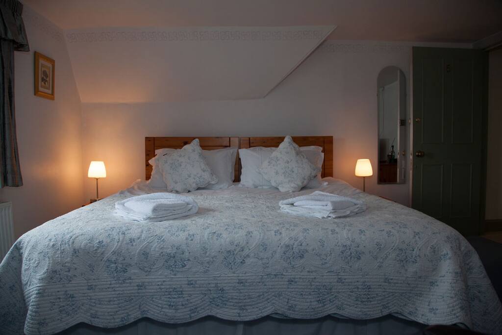 Lilac room