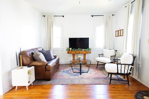 Quiet 2BR Between Hospital and Morehead State