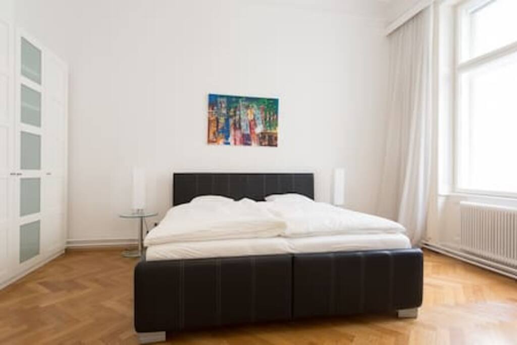 Bedroom 1 sleeps 2