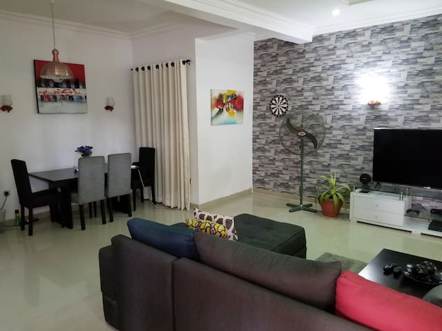 Luxury 3-bedroom terrace in Lekki