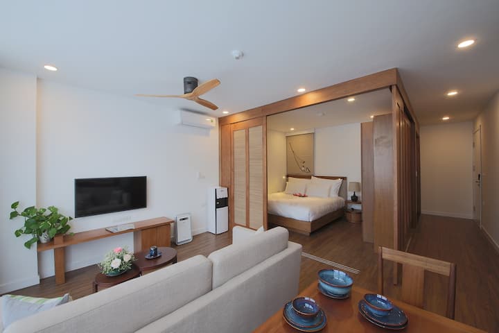 Quiet Luxury 1br 1ba 19.36dao Tan( 閑静、高級） - 하노이