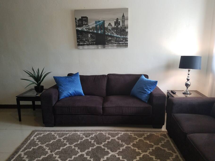 Newly Renovated Home. Includes Free Wi-Fi, Cable and Phone.