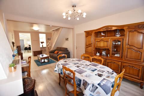 Top performing Airbnb: "Au Coq en Pâte" 75 m2 Wifi~Furnished Tourism*** in Cherbourg En Cotentin