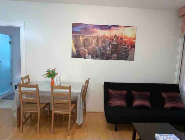 Sunnyside Queens Apt gallery image 2