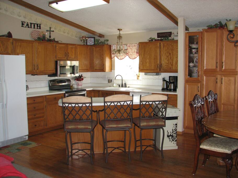 Upstairs open plan kitchen and dining area