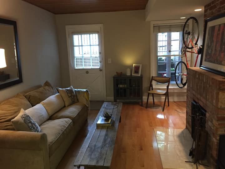 Mount Adams, Cincinnati Vacation Rentals & Homes Cincinnati, OH Airbnb